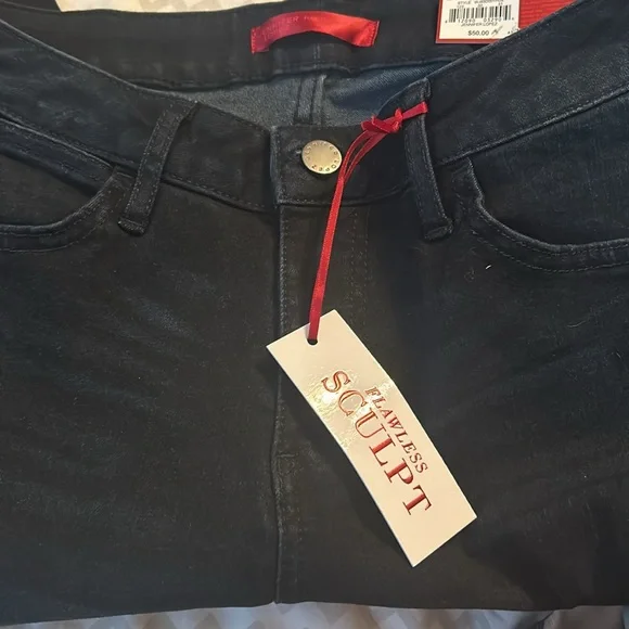 CLEARANCE. Jennifer Lopez Flawless Sculpt Skinny Jeans. New With Tags - Picture 7 of 7